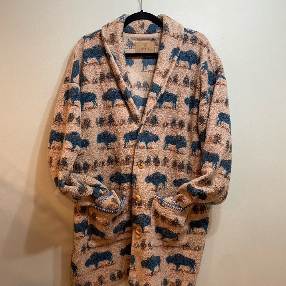 Western Buffaloes Print Women’s oversized fleece sweater/cardigan